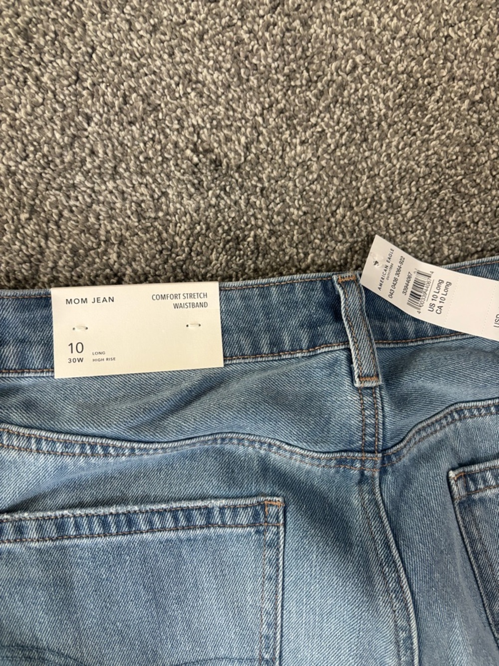 American Eagle Outfitters Light Blue Distressed Mom Jeans - Picture 5 of 5